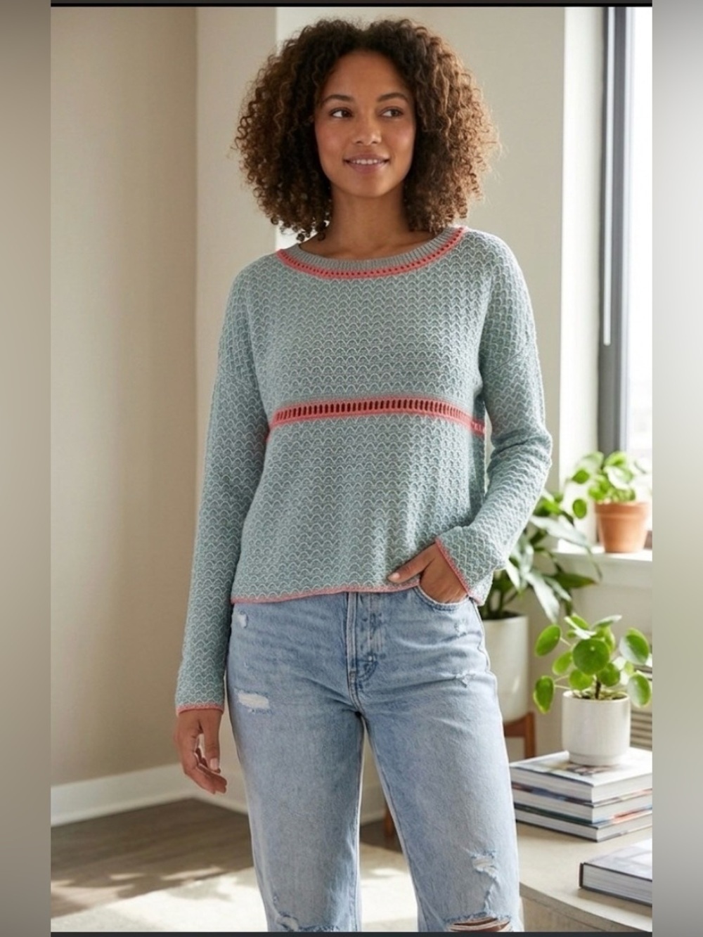 American Eagle Outfitters Teal, Gray and Pink Crew Neck Cropped Sweater